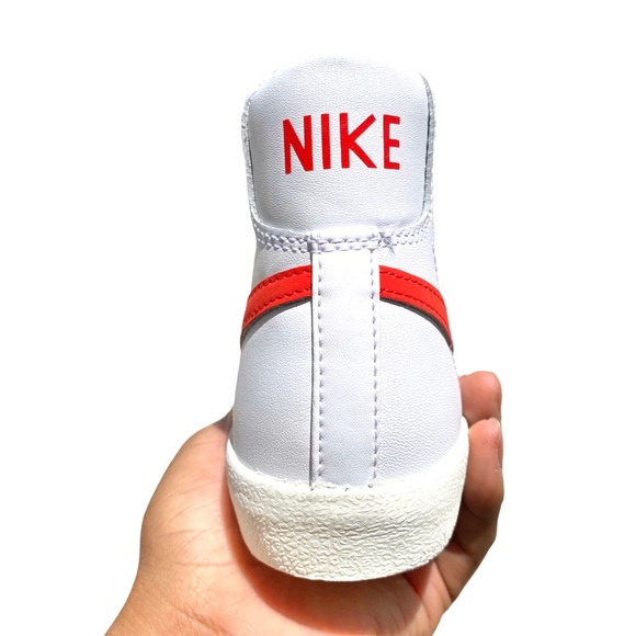 Women's Nike Blazer Mid ‘77 - Picture 4 of 4